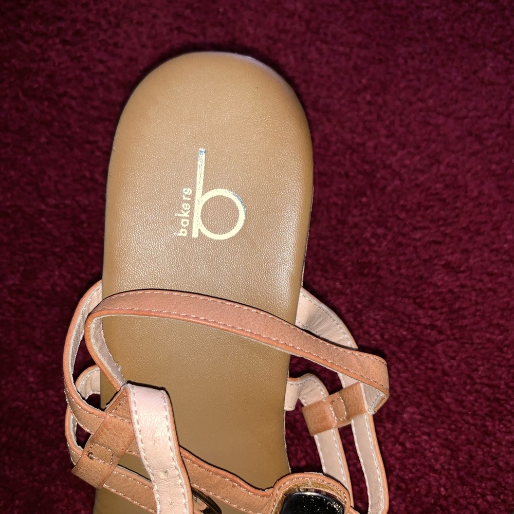 Sandals - Picture 2 of 5